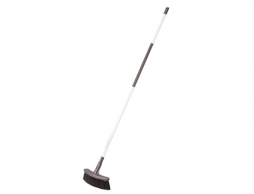 Метла облегченная для патио Fiskars White (1025927)