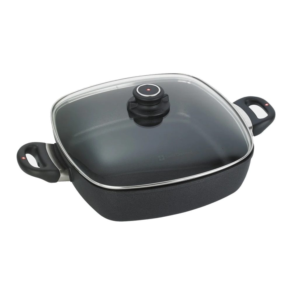 Сотейник квадратый с крышкой Swiss Diamond XD Induction 28х28 см (XD66282ic)